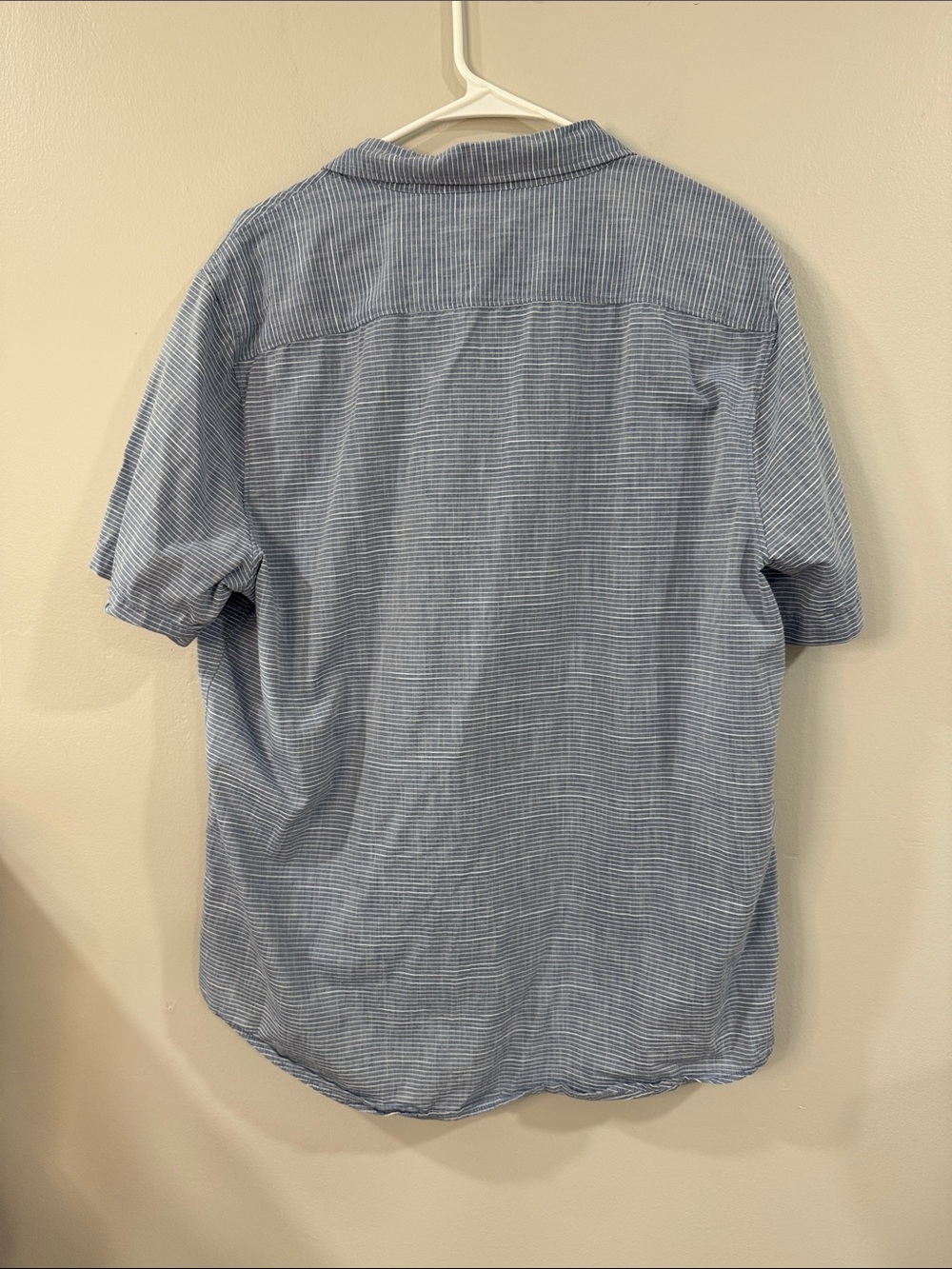 Public Opinion men’s vertical collared Light Blue Short-Sleeve Button-Up Shirt - Picture 4 of 5